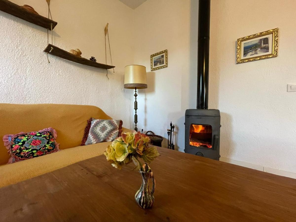 Aurora 2-Bed Cottage - Sleeps 4 - Montseny Park Arbúcies Екстериор снимка